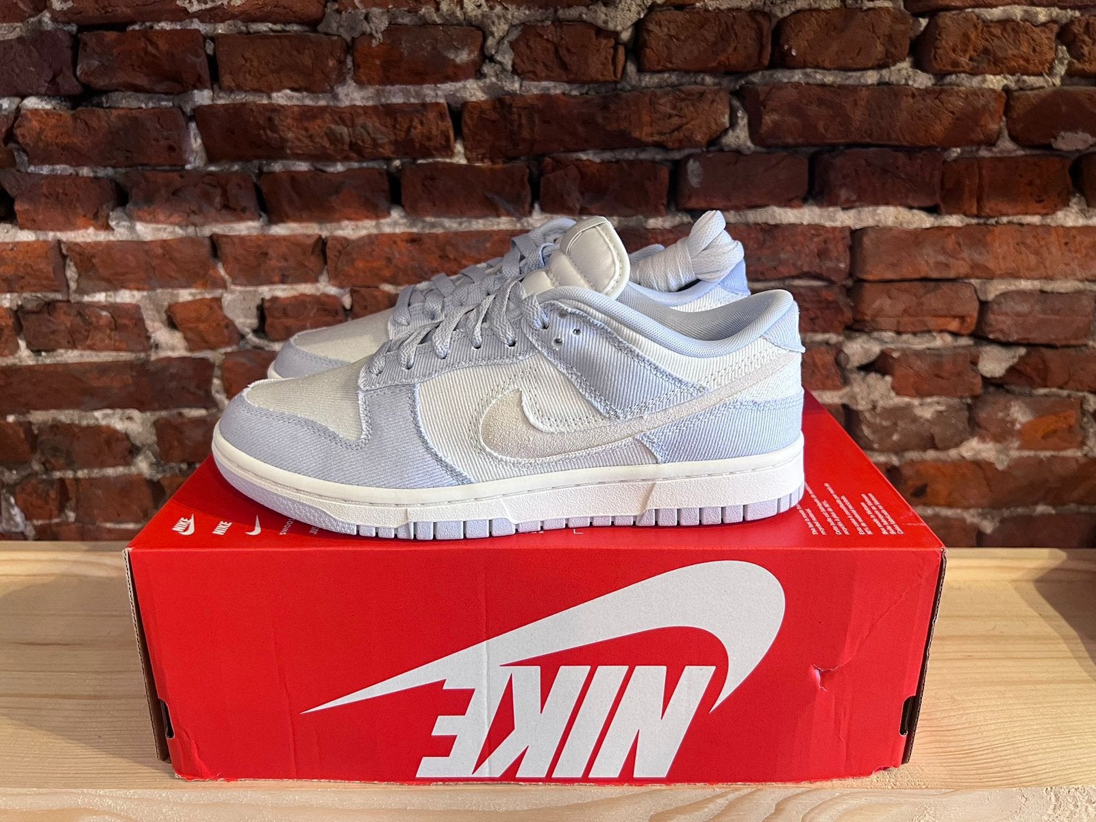 Nike Dunk Low Ghost Denim 37,5 / 38,5, Ophalen of Verzenden, Zo goed als nieuw, Overige kleuren, Sneakers of Gympen