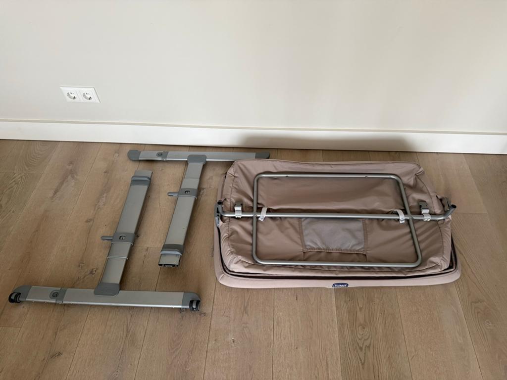 Chicco Co-sleeper met reistas - verstelbaar en anti-reflux, Kinderen en Baby's, Babywiegjes en Ledikanten, Ophalen, Gebruikt, Wieg