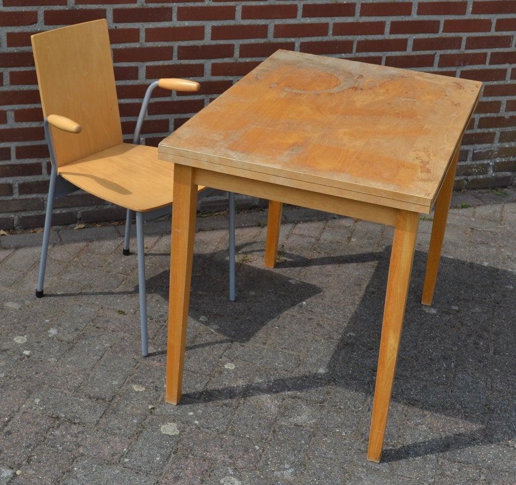 Keukentafeltje met stoel voor maar 10 euro!, Ophalen, Gebruikt, 50 tot 100 cm, Tot twee personen
