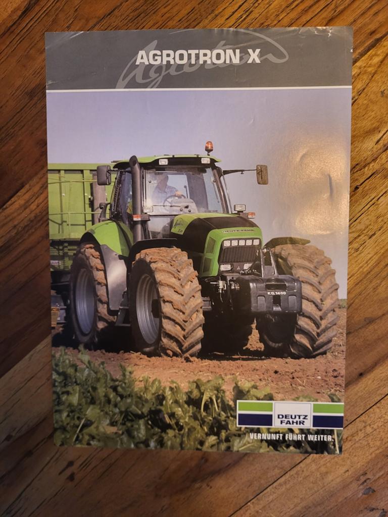 tractor folder Deutz-Fahr Agrotron X, Ophalen of Verzenden, Zo goed als nieuw