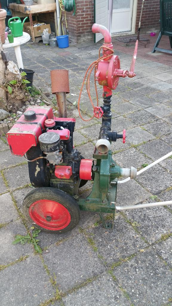 Bernard-Moteurs W110 ter Motorpomp - Vintage Waterpomp, Ophalen, Gebruikt, Handmatig, Beregeningspomp