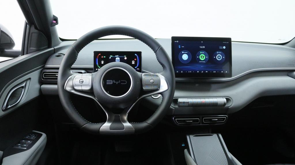 BYD DOLPHIN SURF Active 30 kWh | Private Lease 389,- p.m Inc, Auto's, BYD, 12 maanden, 0 cilinders, Zwart, Zwart