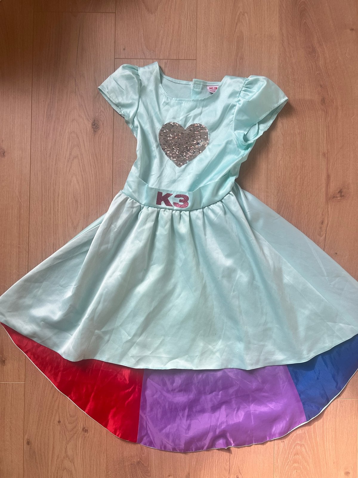K3 regenboogjurk voor kinderen, maat 128>, Ophalen of Verzenden, Gebruikt, 134 t/m 140, Meisje