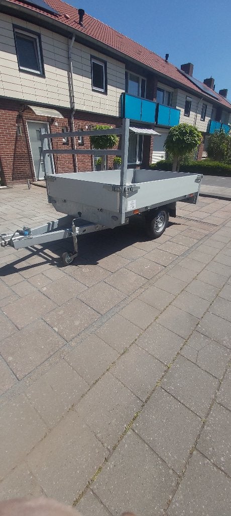 SYMA nieuwe aanhangwagen, Ophalen, Nieuw