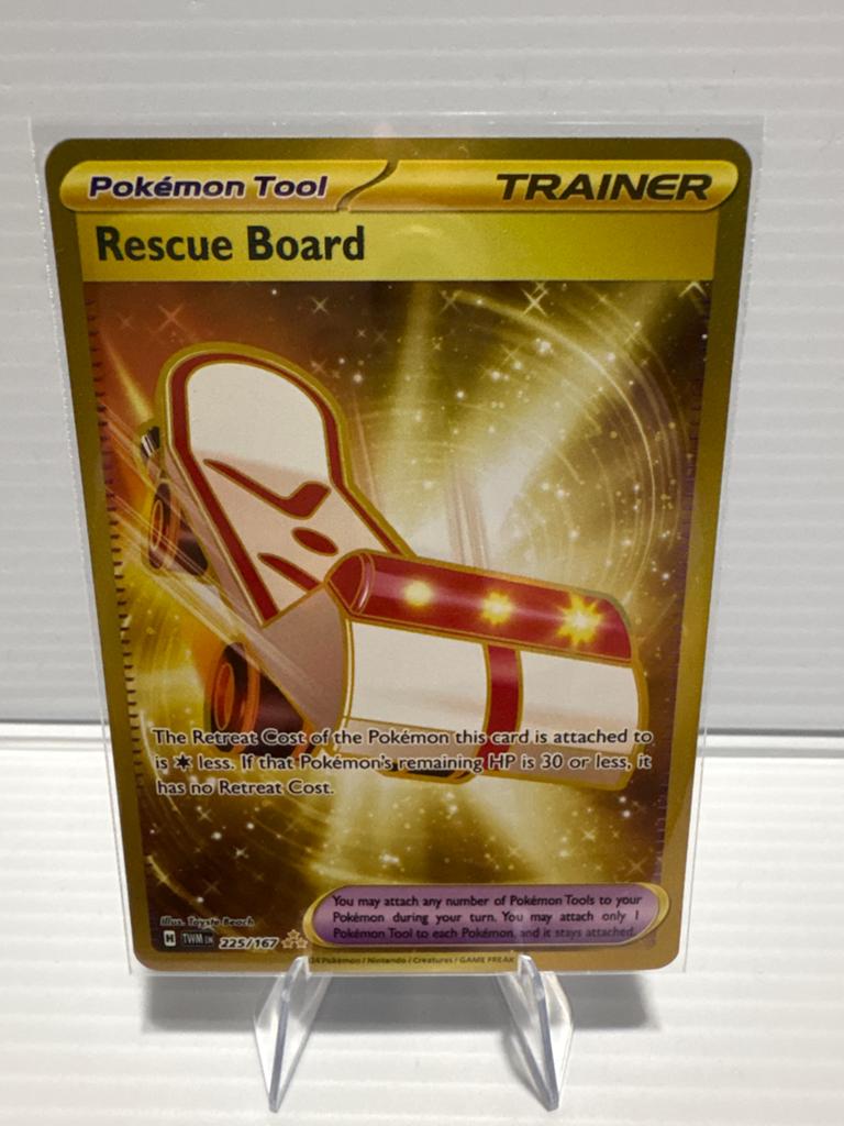 Rescue Board 225/167 Twilight Masquerade NM Pokémon Kaart, Hobby en Vrije tijd, Verzamelkaartspellen | Pokémon, Zo goed als nieuw