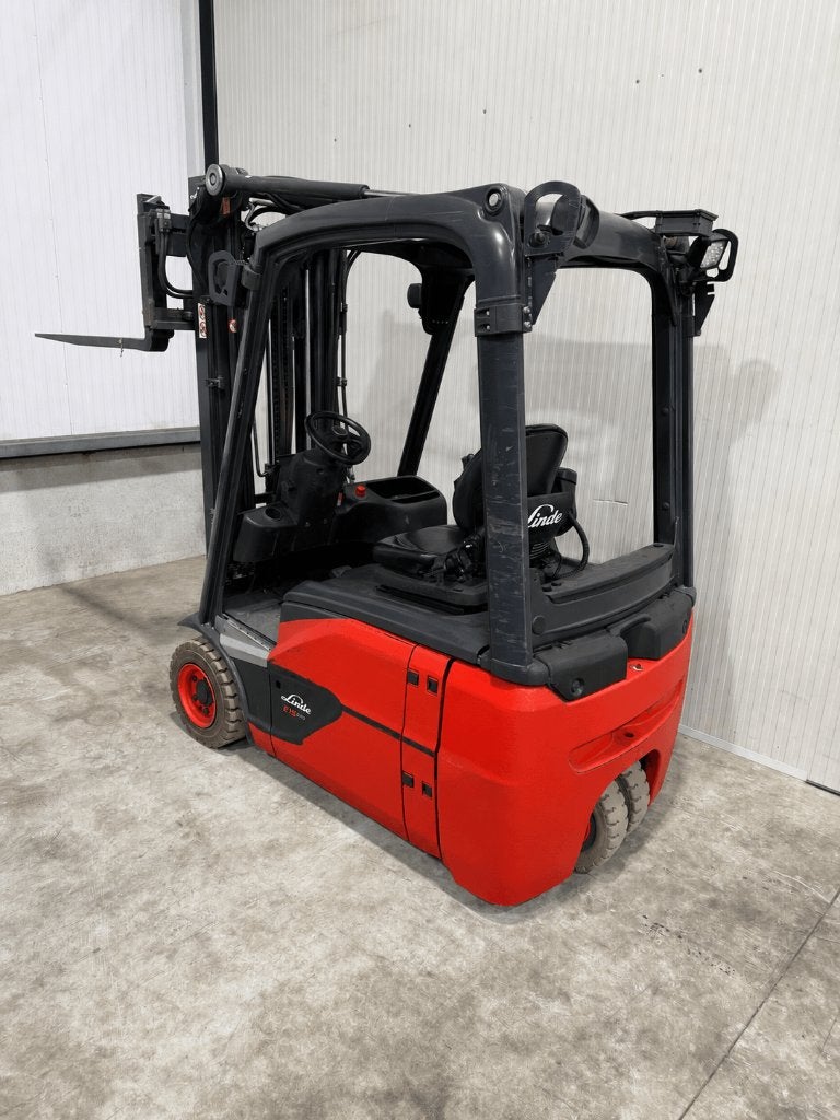 Linde E16-02 Heftruck elektrisch Bouwjaar 2018 side shift!, Zakelijke goederen, Machines en Bouw | Heftrucks en Intern transport
