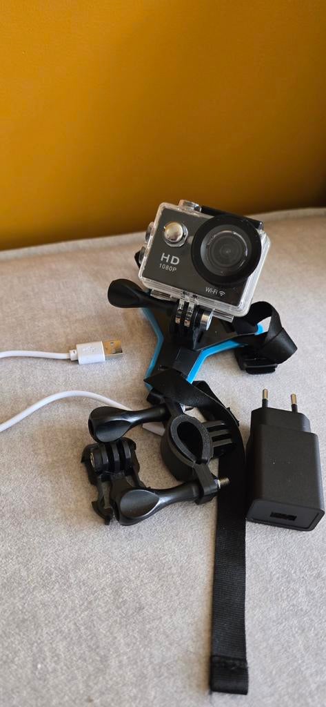 Action Camera 1080p met accessoires en wifi, Ophalen of Verzenden, Zo goed als nieuw, Overige merken