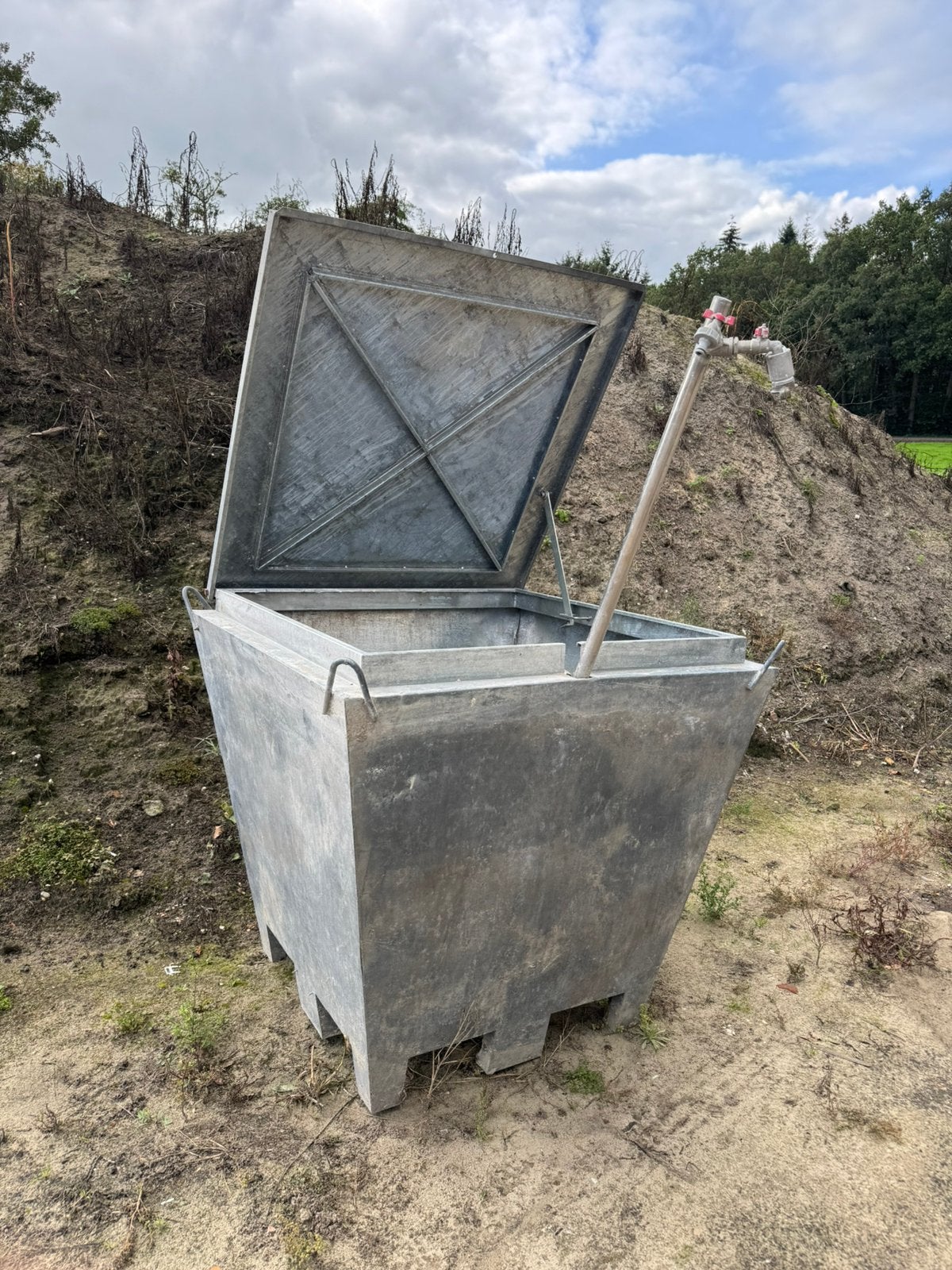 Waterput gegalvaniseerd staal, Ophalen, Zo goed als nieuw