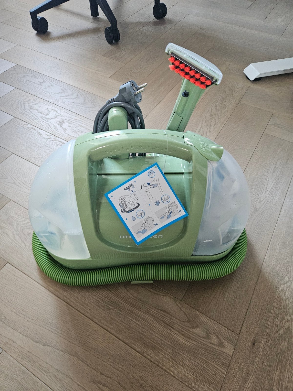 Bissell Little Green Vlekkenreiniger - Zo goed als nieuw, Ophalen, Zo goed als nieuw