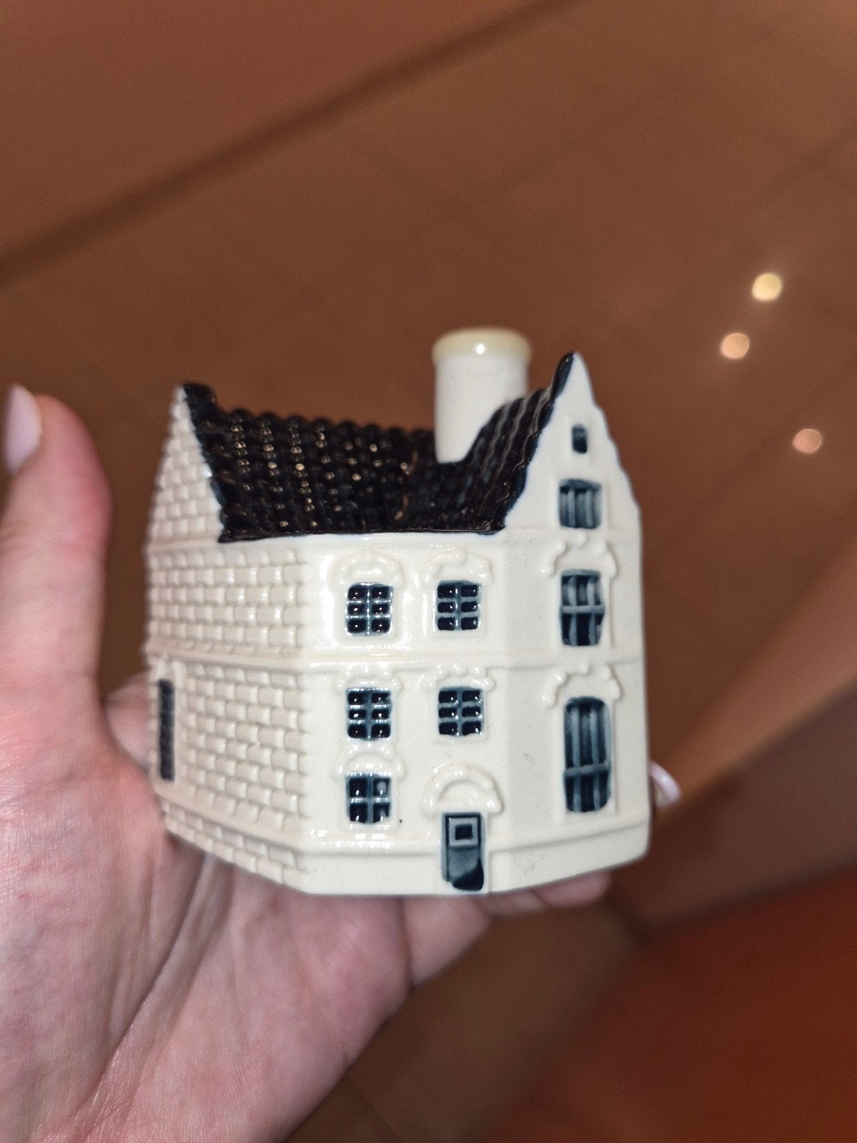 KLM huisje 105, Verzamelen, KLM Huisjes, Ophalen of Verzenden, Nieuw, Paleis of Waag, Gevuld