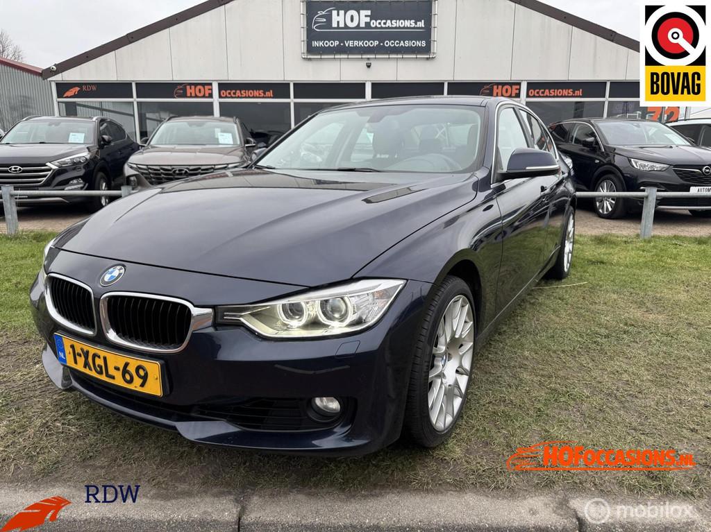 BMW 3-serie 320i Executive AUTOMAAT/NAVIGATIE/18''LMV, Automaat, Gebruikt, Euro 6, 4 cilinders