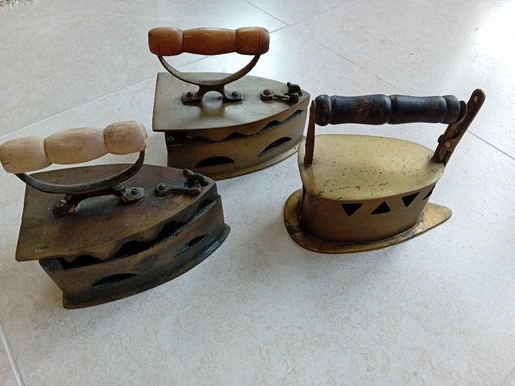 3x Antiek strijkijzer., Antiek en Kunst, Antiek | Gereedschap en Instrumenten, Ophalen of Verzenden