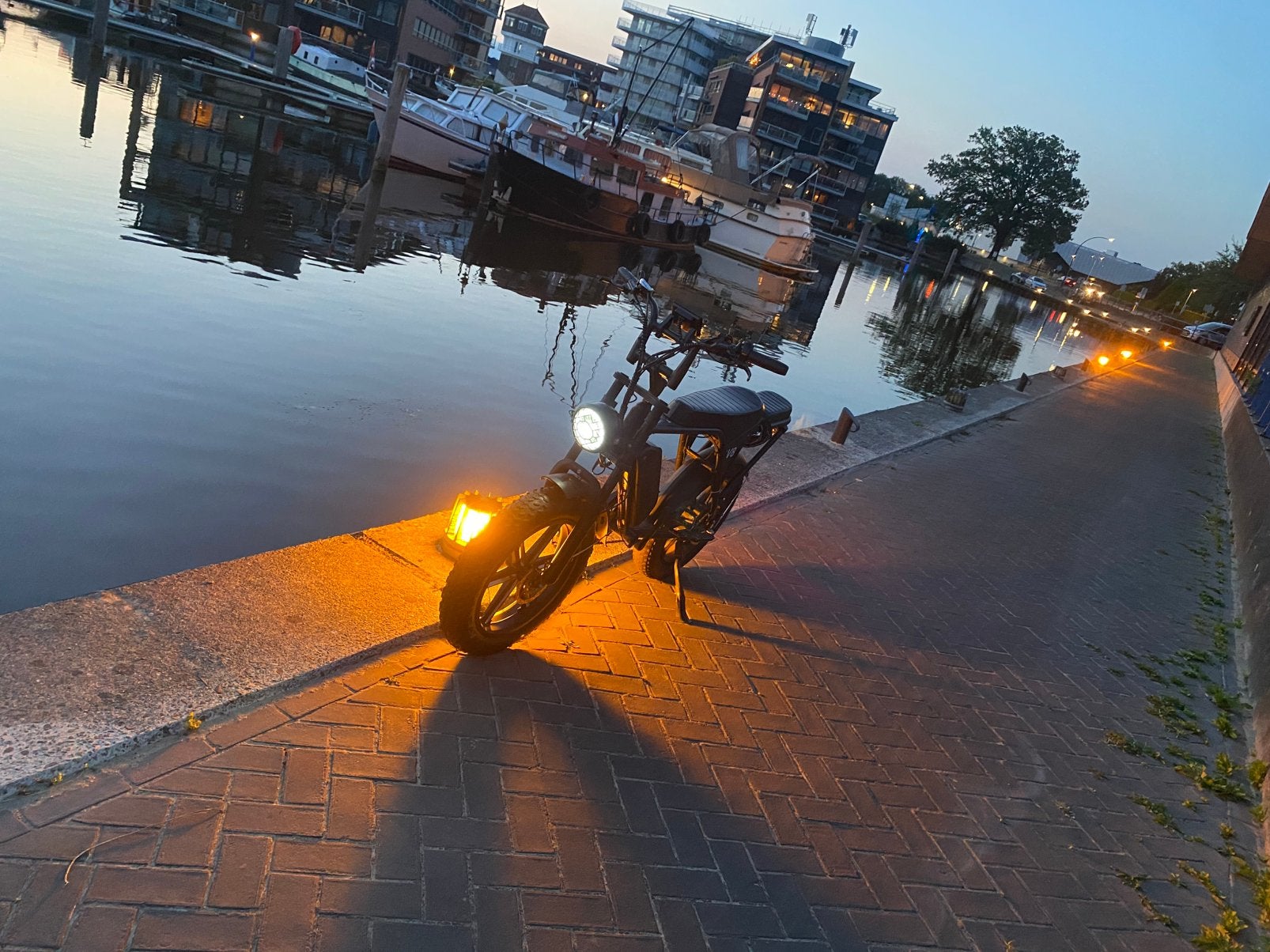 OUXİ V8&C80, Fietsen en Brommers, Elektrische fietsen, Zo goed als nieuw, Overige merken, 59 cm of meer, 50 km per accu of meer