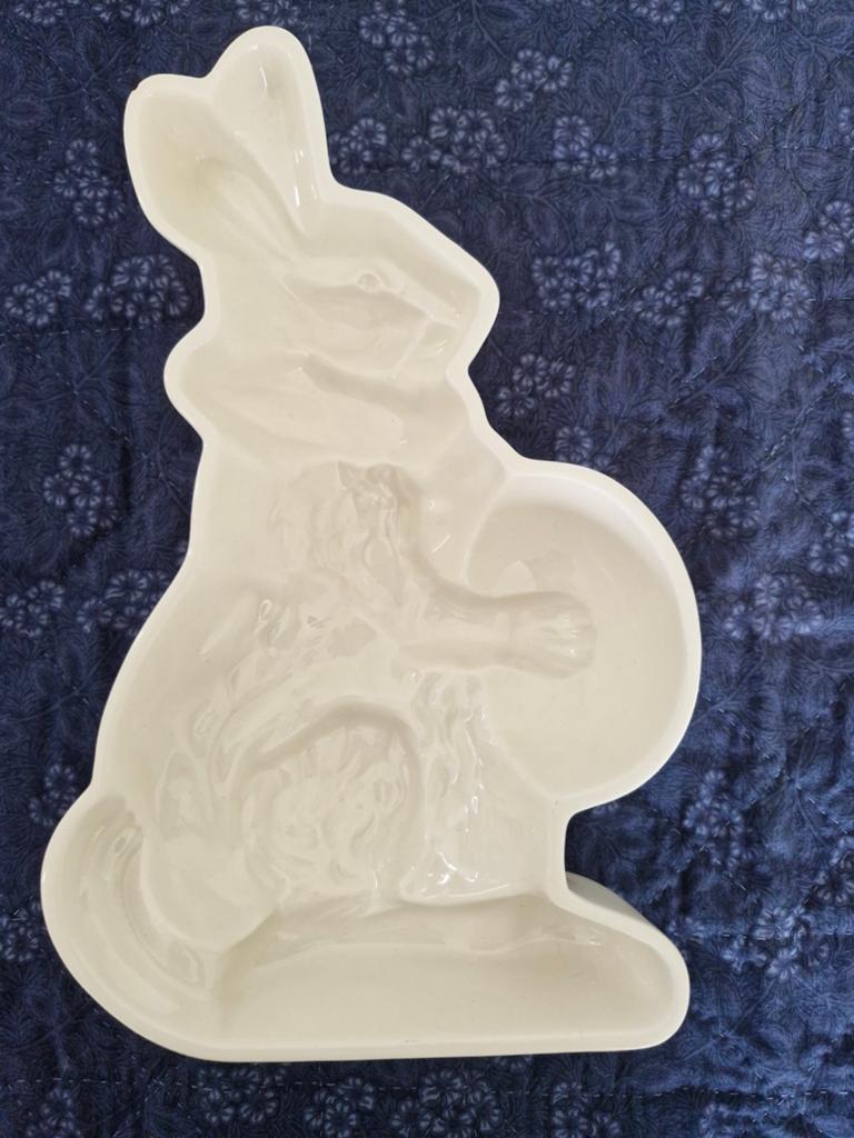 Puddingvorm (paas) haas met ei of konijn, Ophalen of Verzenden