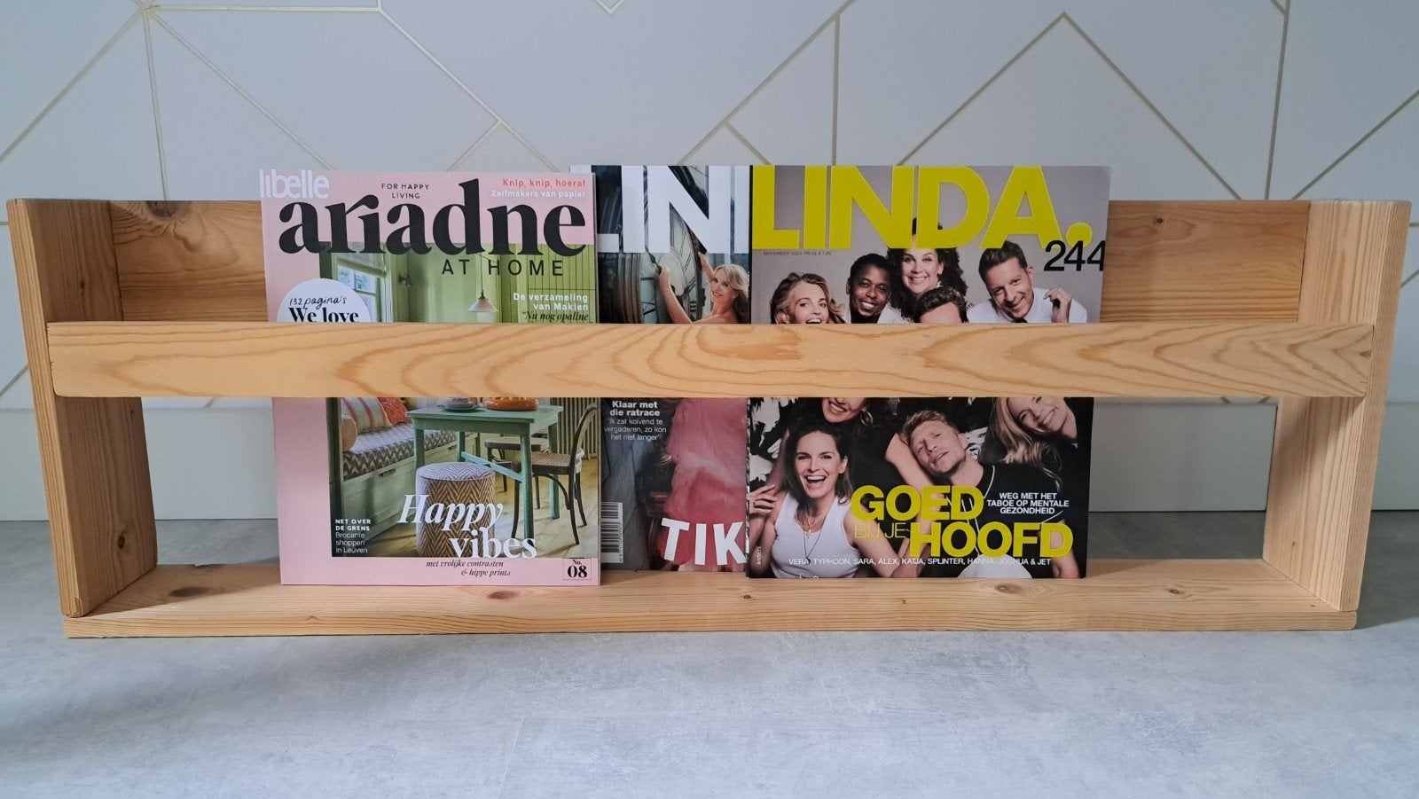 Houten tijdschriftenhouder, Ophalen, Hout, Zo goed als nieuw, Scandinavisch