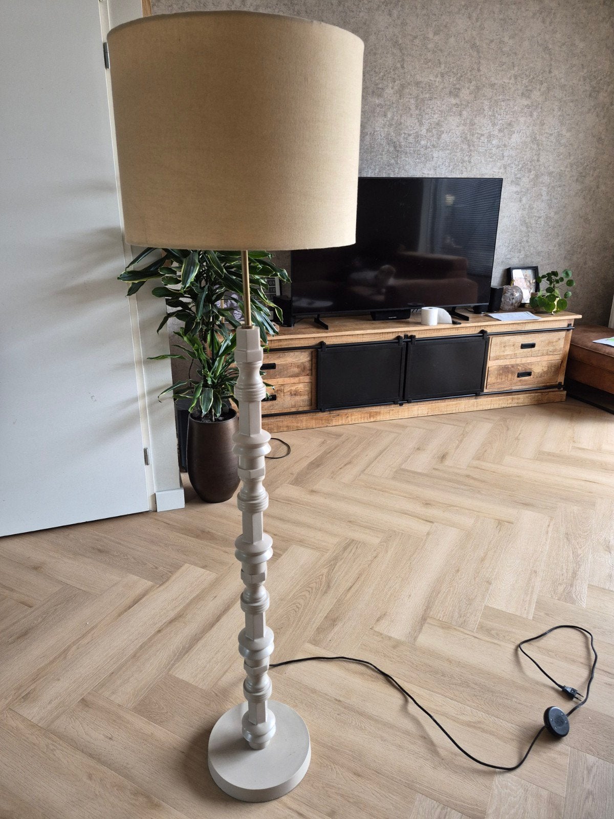 Zuiver Vloerlamp Totem met Canvas Kap - Beige, Huis en Inrichting, Lampen | Vloerlampen, Ophalen, Zo goed als nieuw, Hout, 150 tot 200 cm