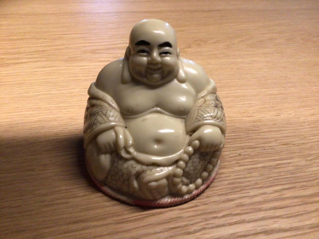 Mooi gedetailleerd beeldje van lachende Happy Boeddha, Ophalen of Verzenden, Zo goed als nieuw