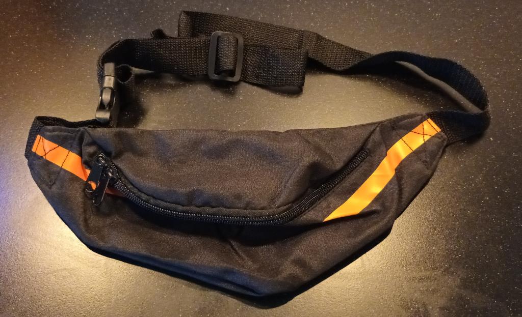2x heuptasje met rits, Ophalen of Verzenden, Nieuw, Zwart, Overige typen