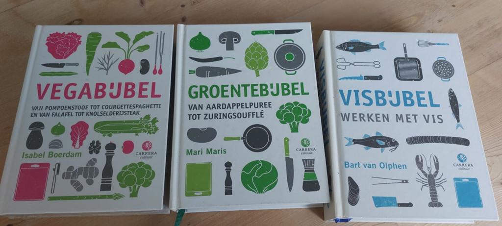 3x Kookboeken: Vega-, Groente- en Visbijbel, Ophalen, Zo goed als nieuw