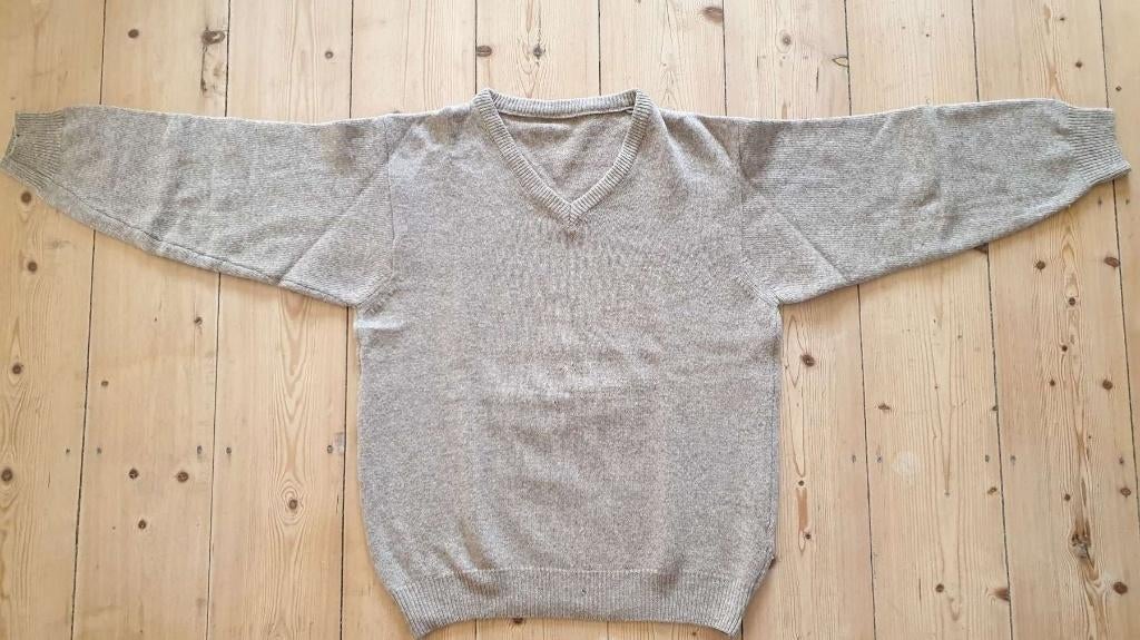 Vintage jaren 90 beige trui heren, V hals, paar gaatjes voor, Ophalen of Verzenden, Nieuw, Maat 48/50 (M), Beige