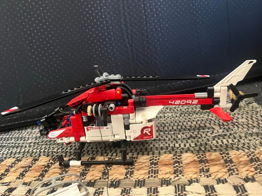 Lego Technic 42092 Redding Helikopter met Brancard, Ophalen of Verzenden, Nieuw, Jongen of Meisje