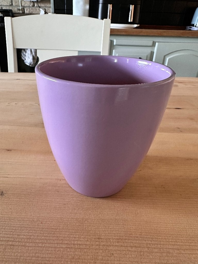 Bloempot, paars, 14cm h, Rond, Ophalen of Verzenden, Zo goed als nieuw, Aardewerk