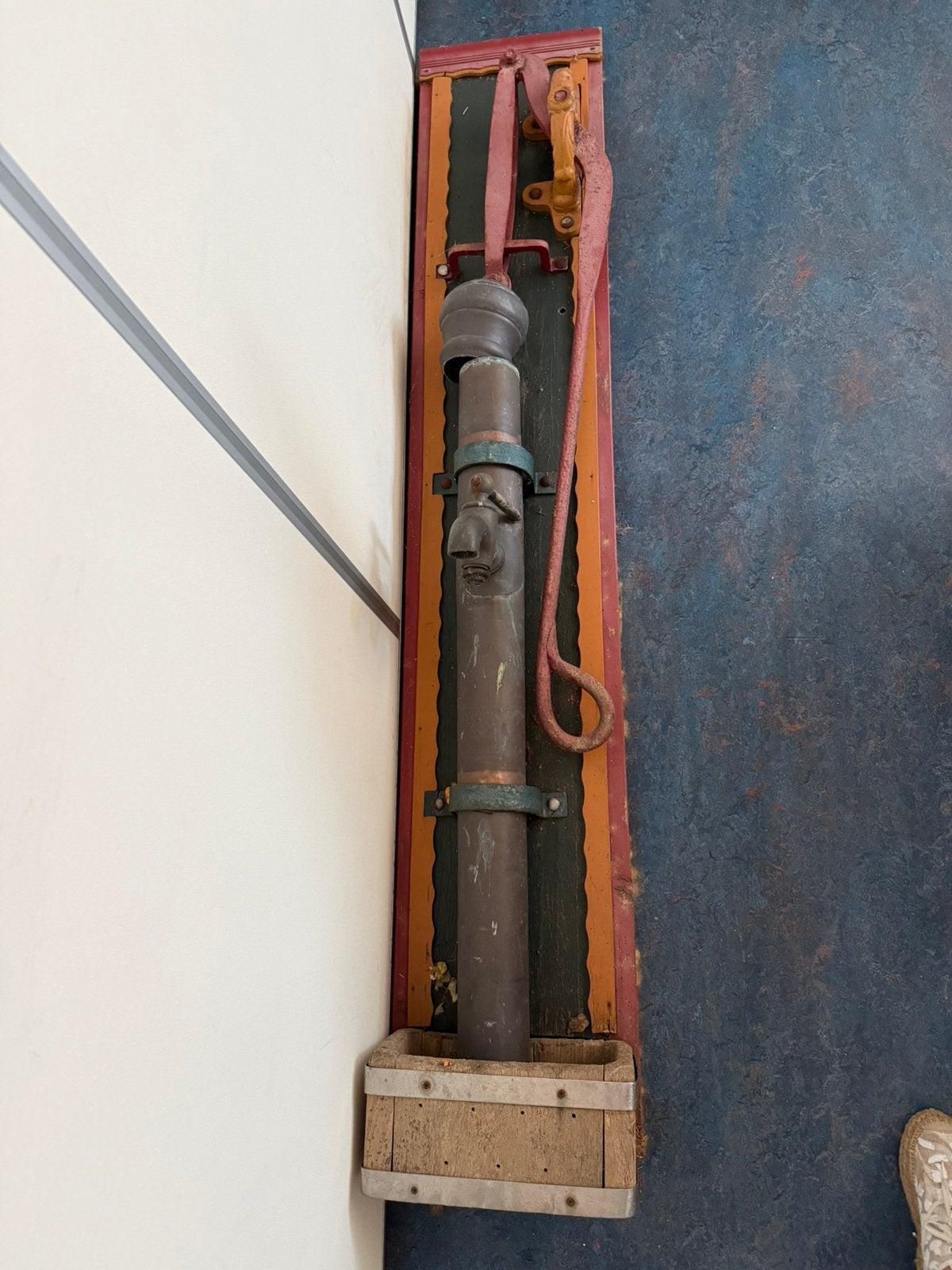 Antiek koperen waterpomp, Tuin en Terras, Ophalen, Zo goed als nieuw, Handmatig, Overige typen