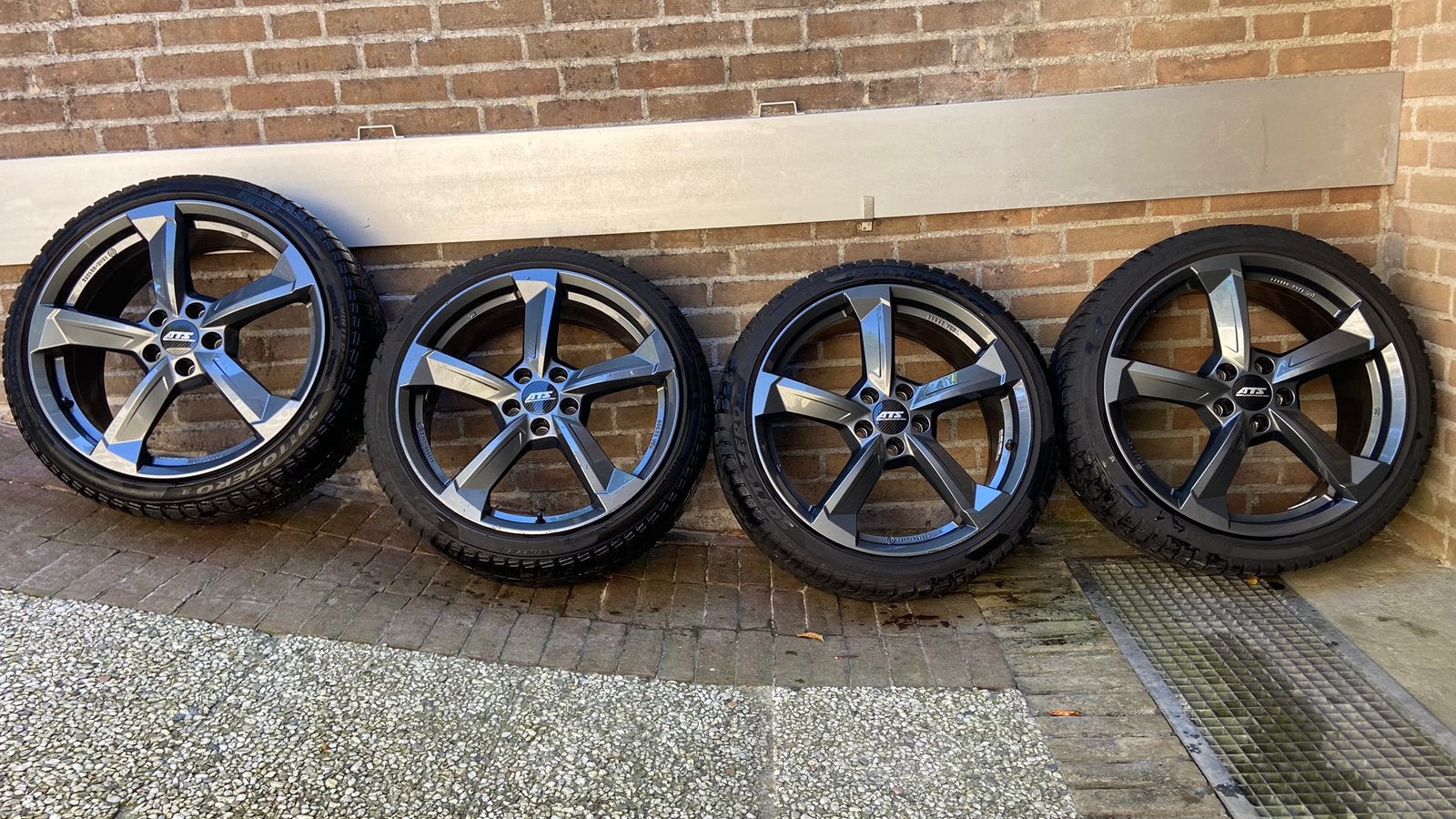 Complete set ATS LM wielen+winterbanden 19“ voor VW T-Roc, Auto-onderdelen, Banden en Velgen, Gebruikt, Banden en Velgen, Winterbanden