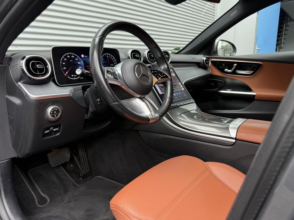Mercedes C-klasse Estate 300 e Leer Led Carplay Camera 2023, Auto's, Mercedes-Benz, Automaat, Achterwielaandrijving, Euro 6, 4 cilinders