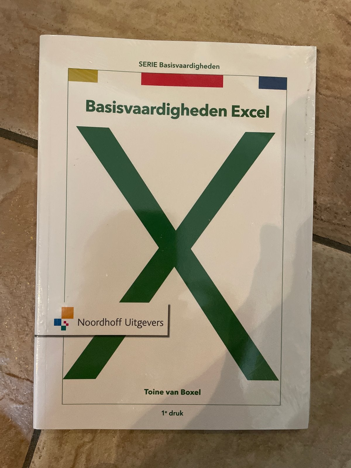 NIEUW Basisvaardigheden Excel - Toine van Boxel (1e druk), Ophalen of Verzenden, Beta, Nieuw, Overige niveaus