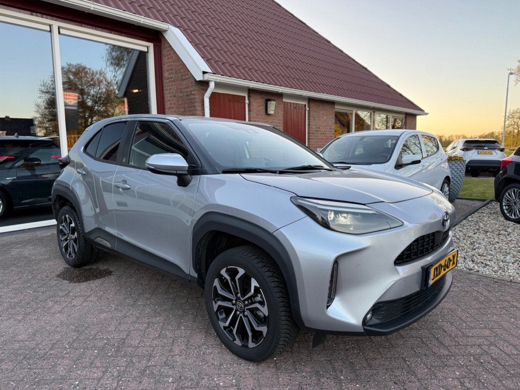 Toyota YARIS CROSS 1.5 HYBRID 5-DRS DYNAMIC Camera/Winter Pa, Gebruikt, 750 kg, Met garantie (alle), 1490 cc
