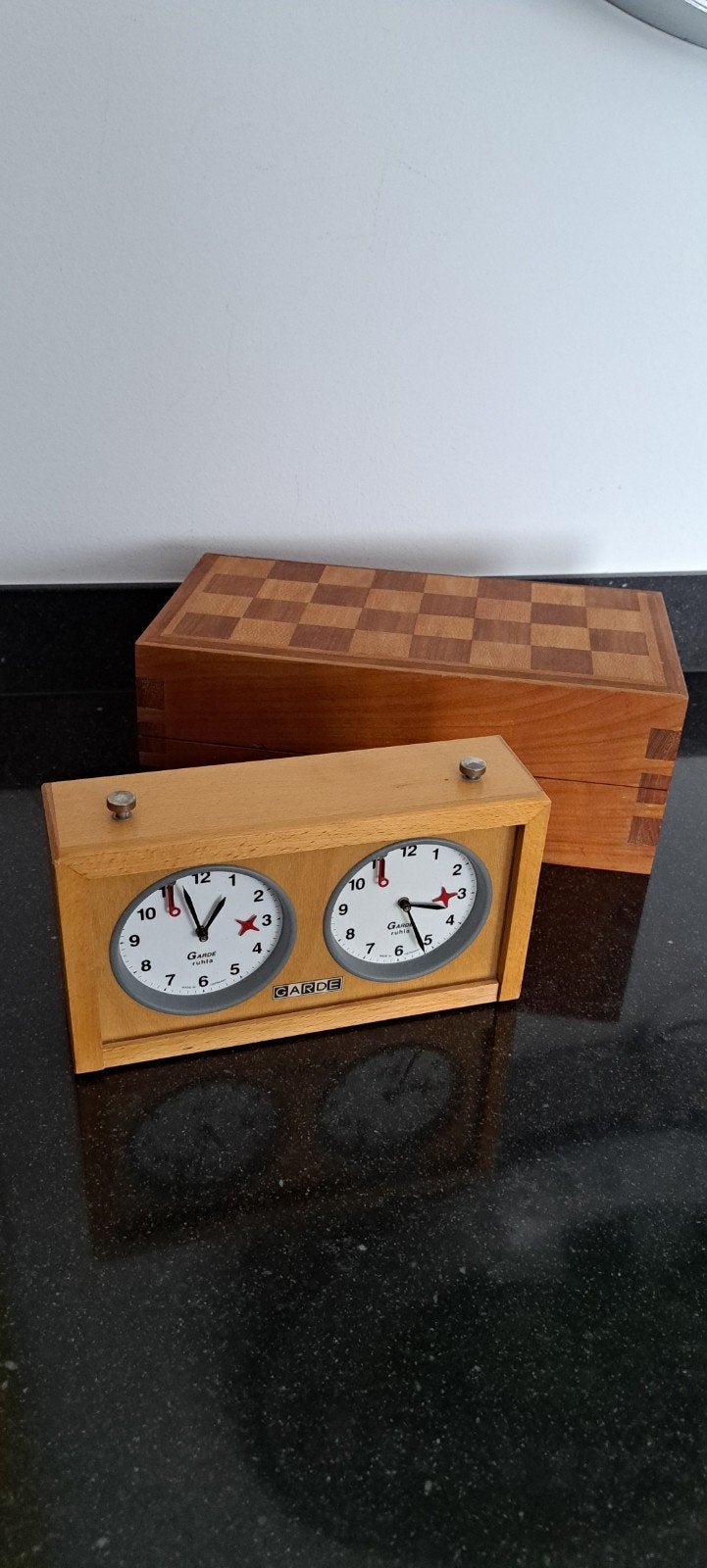 Vintage schaakklok Garde Ruhla mooi houten schaakbord, Ophalen of Verzenden