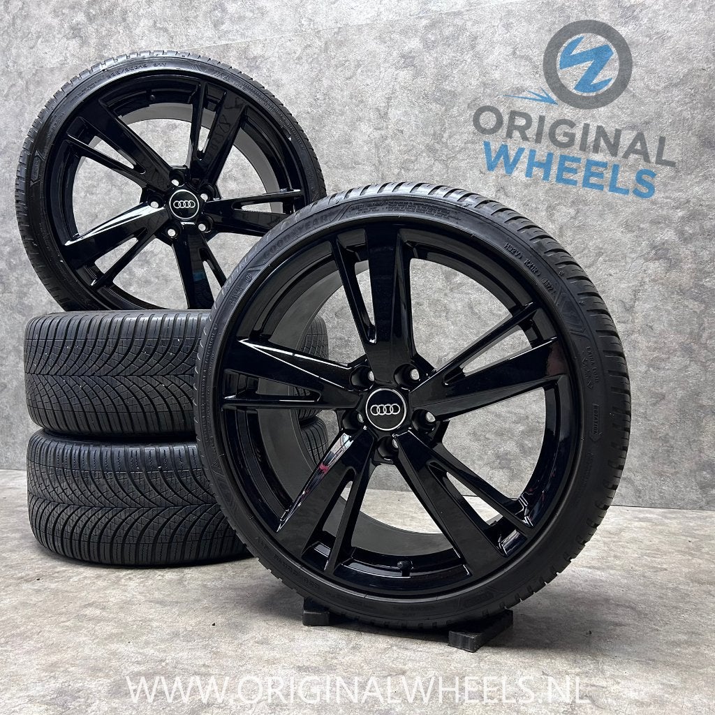 19 inch originele velgen + all season banden Audi A3 S3 RS3