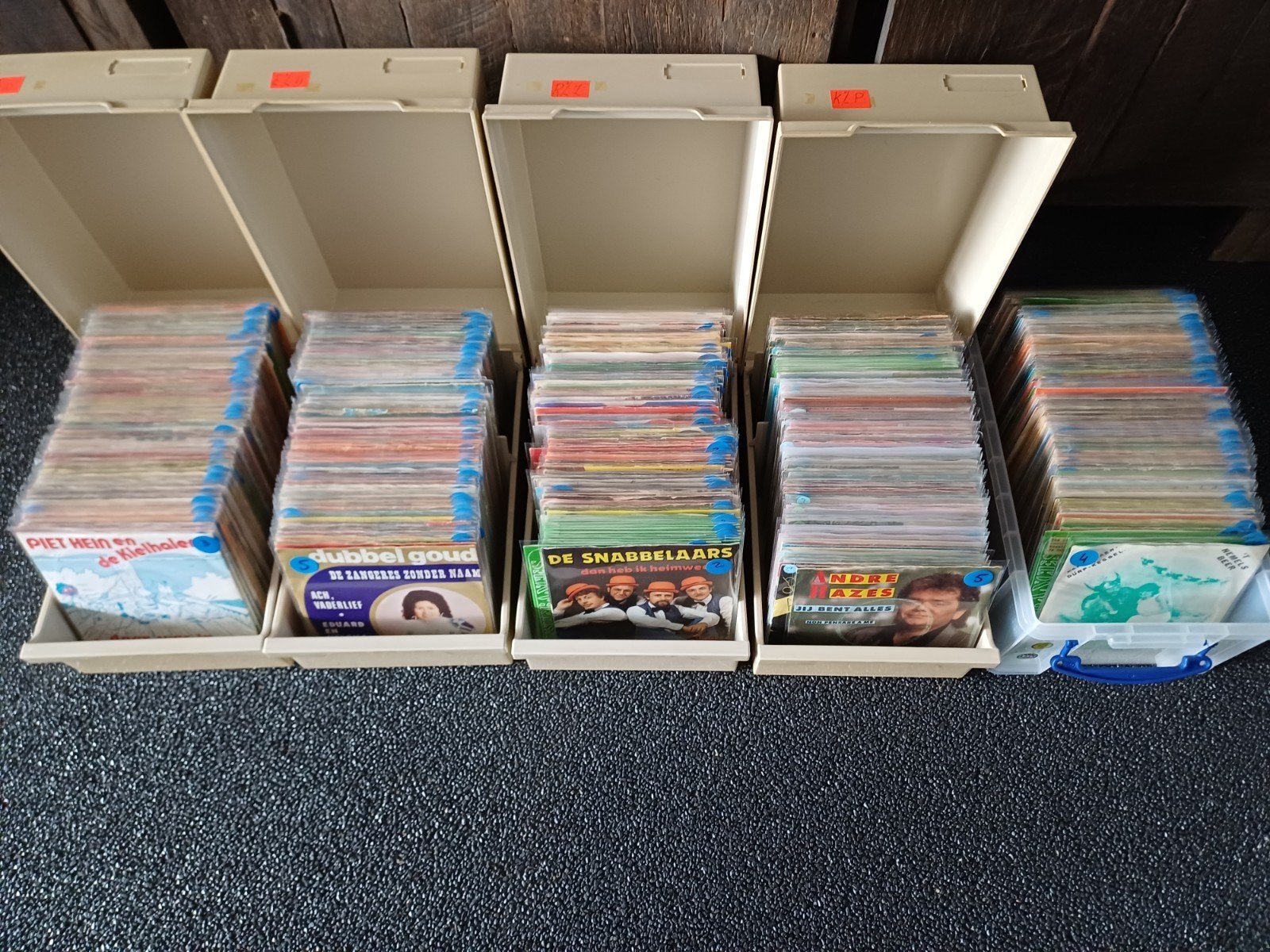 Partei Piraten muziek Nederlands, Ophalen