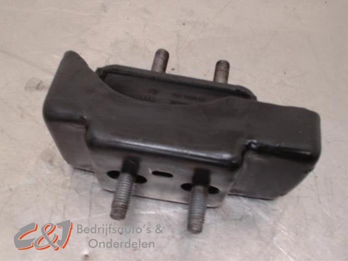 Motorsteun van een Iveco New Daily, Auto-onderdelen, Ophanging en Onderstel, Gebruikt, -, Overige automerken, -