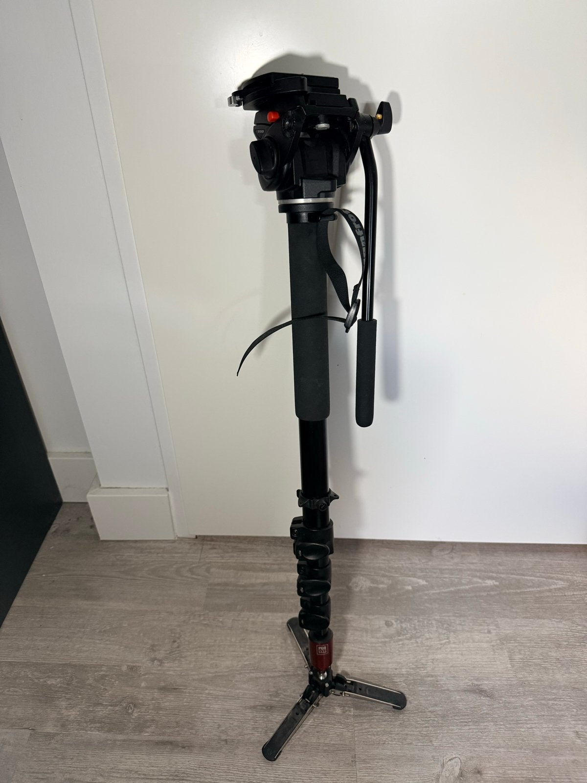 Manfrotto 561BHDV-1 Monopod met vloeistofkop, Ophalen, Gebruikt, Eenpoot, 175 cm of meer