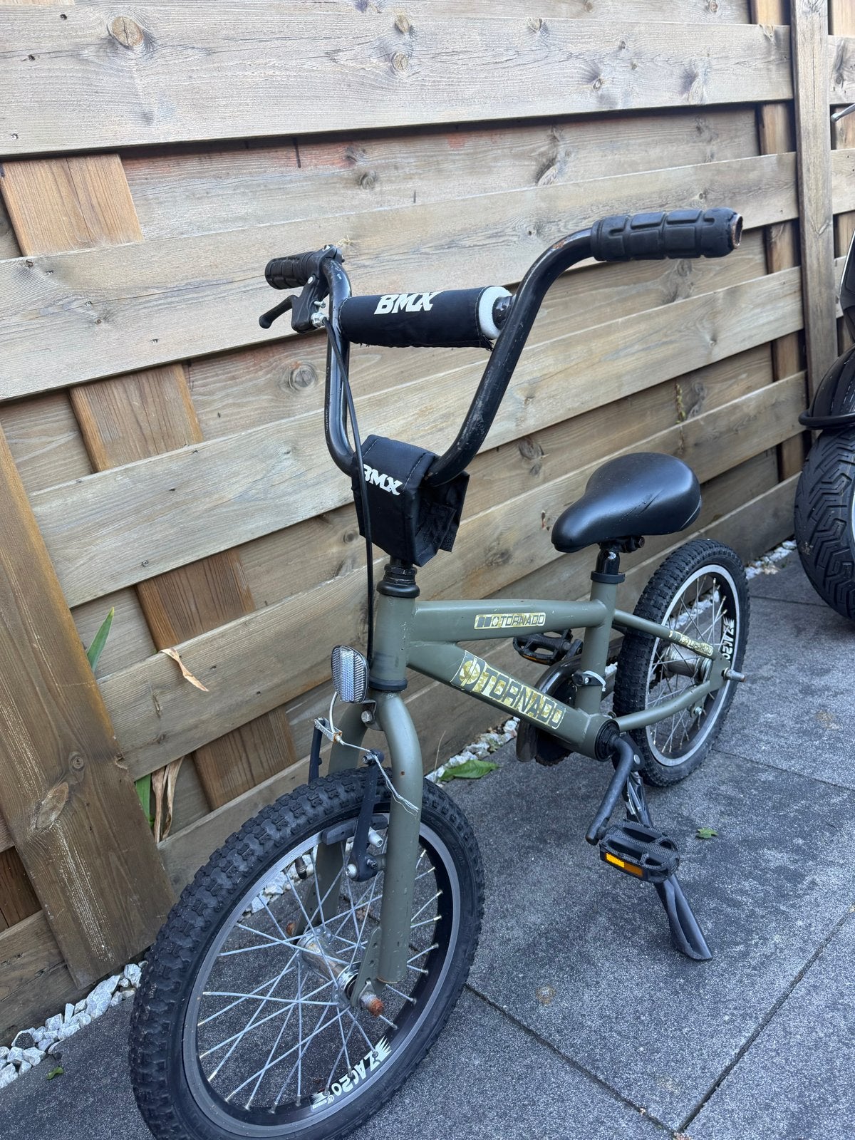 BMX Tornado Kinderfiets - Gebruikt, Staal, Velgrem, Ophalen of Verzenden, Voetsteunen