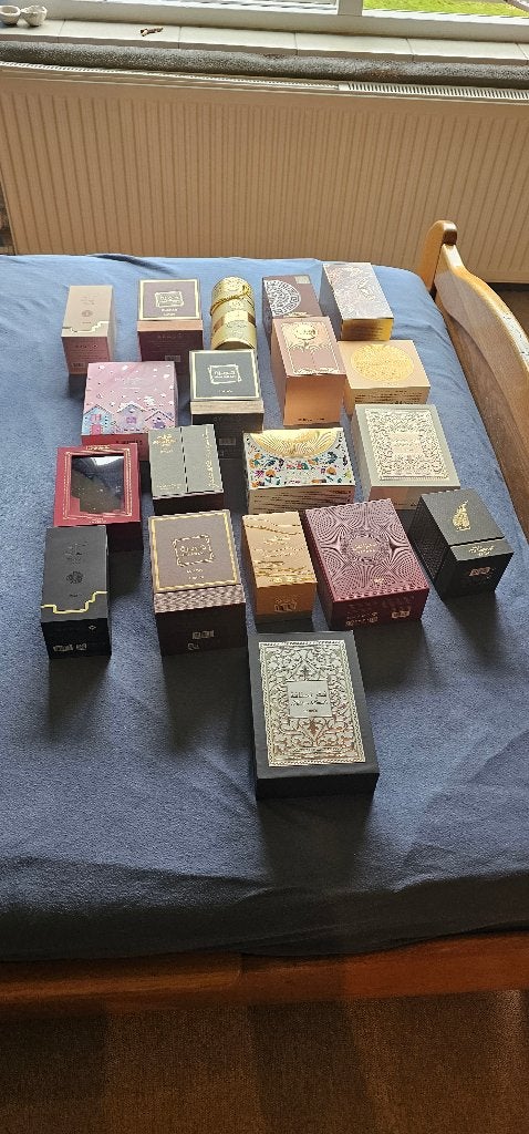 Lege parfumdoosjes, Ophalen of Verzenden, Zo goed als nieuw