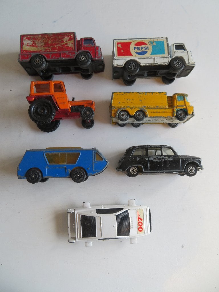 7x Diverse corgi Leyland Lotus Esprit Wigwam Camper, Ophalen of Verzenden, Bus of Vrachtwagen, Corgi