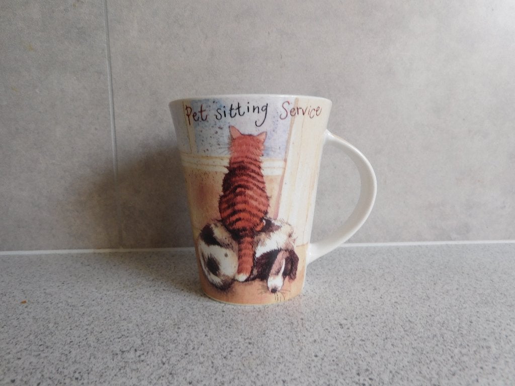 Mug Fine Bone China Pet Sitting Service Alex Clark Queens, Ophalen of Verzenden, Zo goed als nieuw, Porselein, Kop en/of schotel