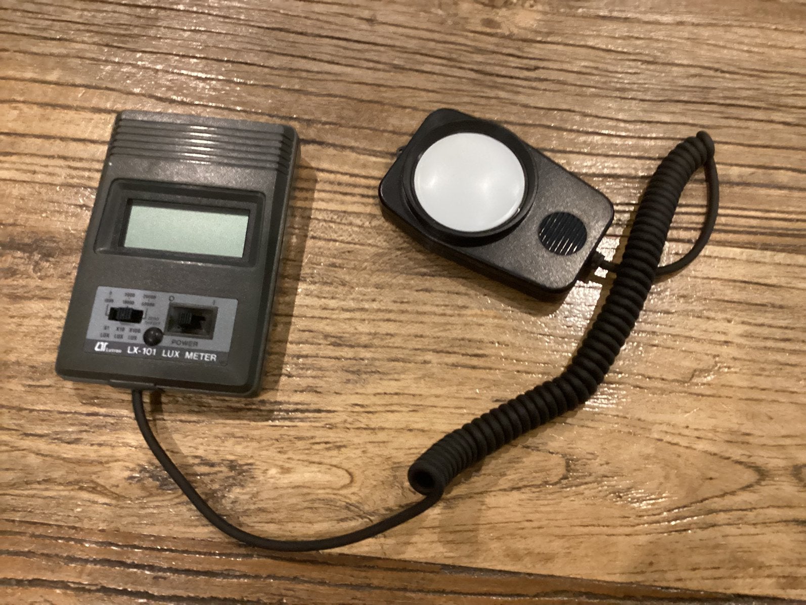 Digitale LX-101   Lux meter, Doe-het-zelf en Verbouw, Meetapparatuur, Ophalen of Verzenden, Zo goed als nieuw