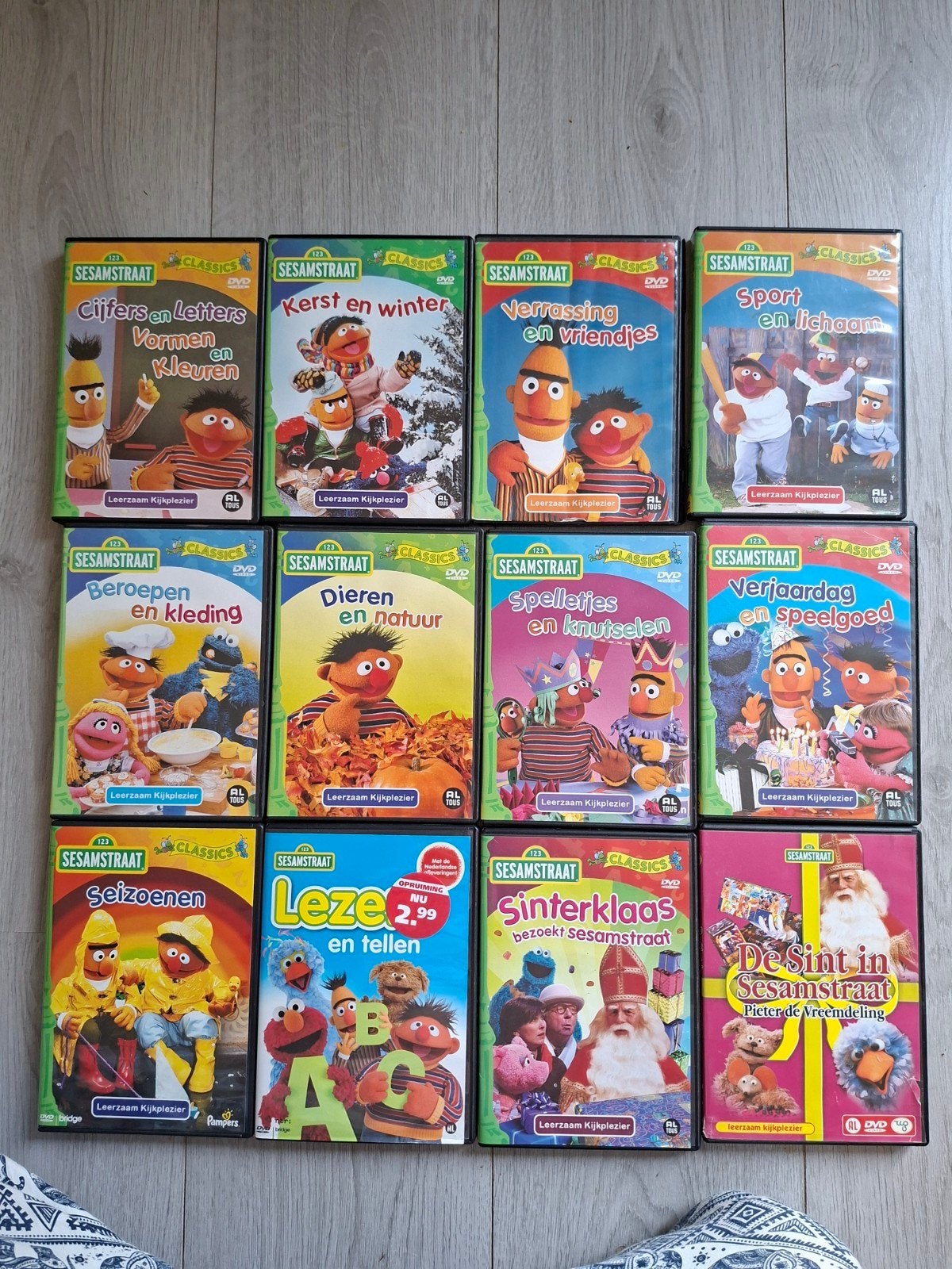 12 dvds sesamstraat, Alle leeftijden, Ophalen of Verzenden, Zo goed als nieuw, Educatief