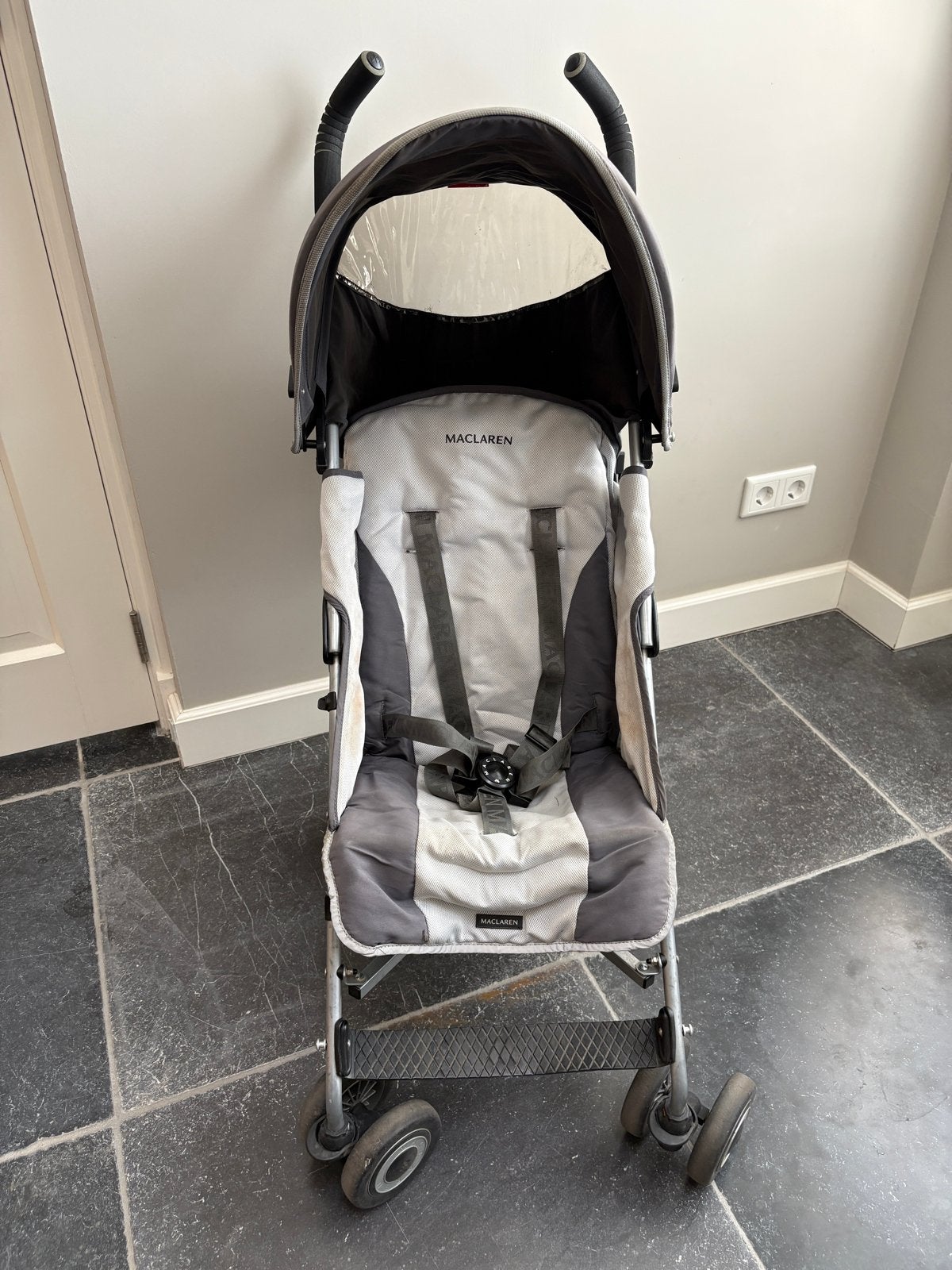 Maclaren Buggy met Regenkap en Opbergnet, Ophalen, Gebruikt, Maclaren, Regenhoes