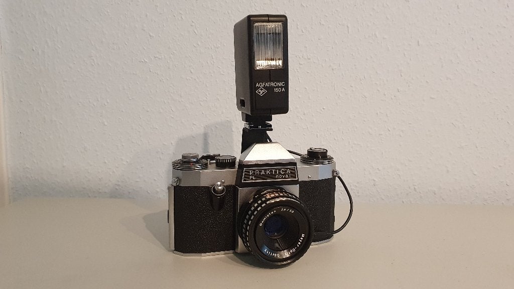 Praktica Nova I + lens, flitser en accessoires - nieuwstaat, Ophalen of Verzenden, Gebruikt, Spiegelreflex, Overige Merken