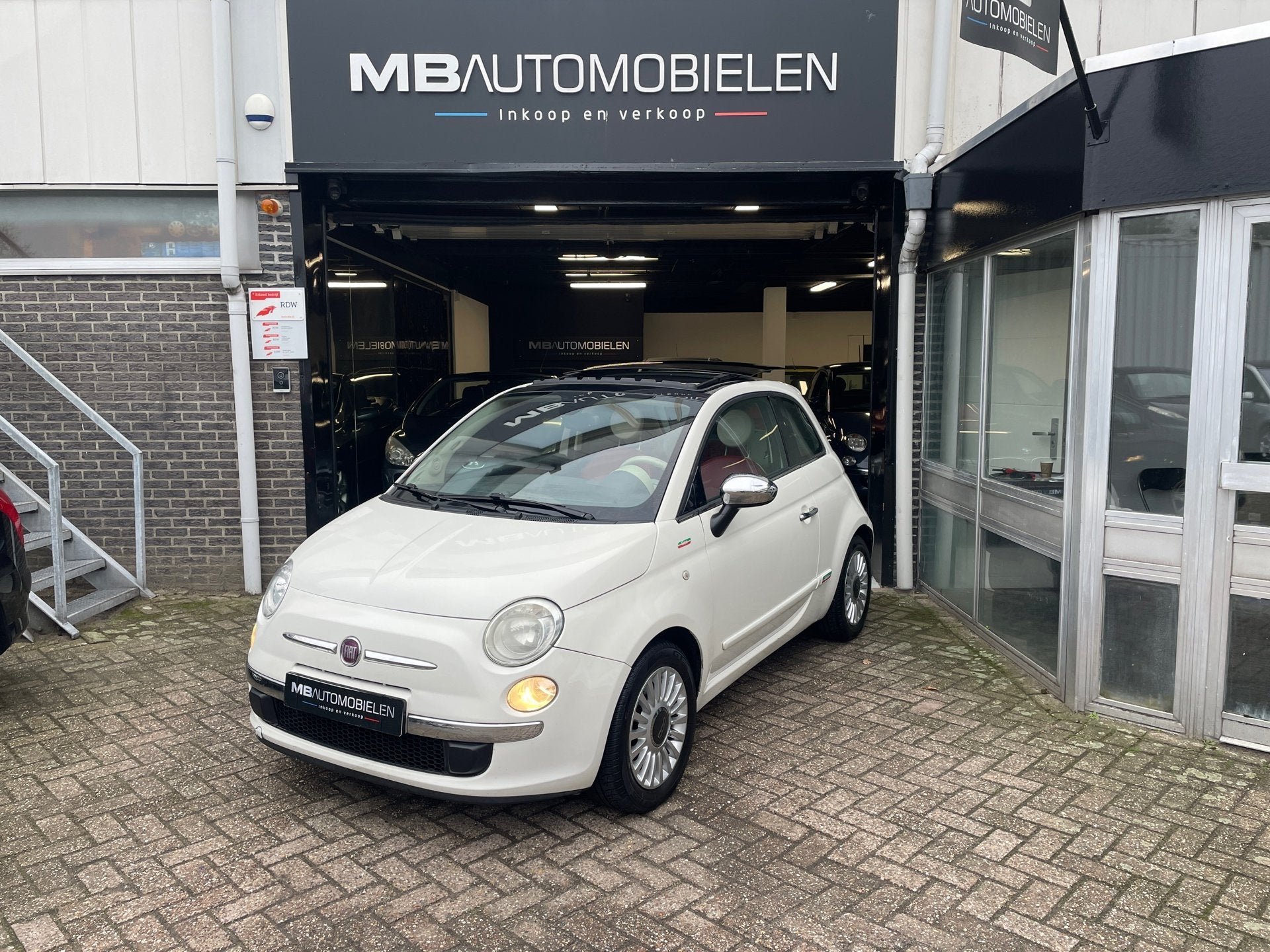 Fiat 500 1.2 Lounge/Automaat/Leder/APK/Panoramadak/Nap!, Euro 5, Gebruikt, 1242 cc, 4 cilinders