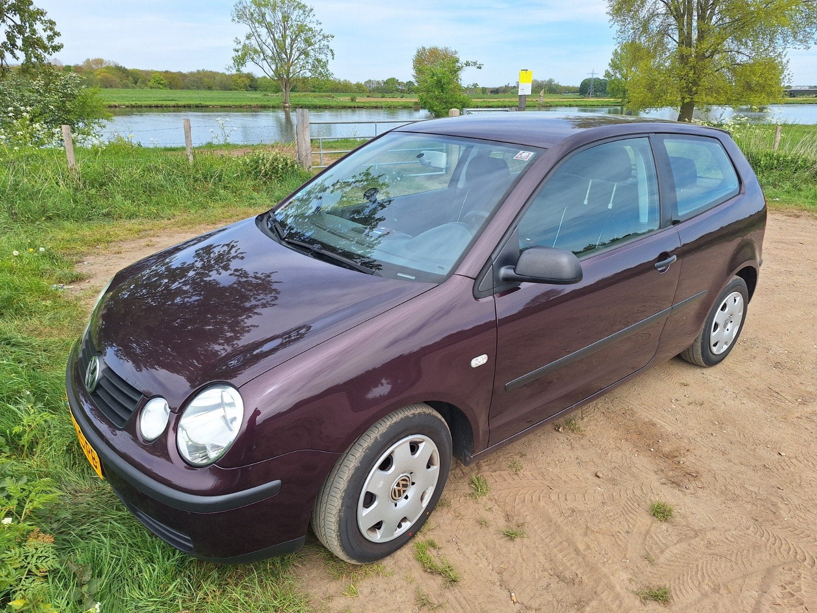 Volkswagen Polo 1.4 2004 Rood Nieuwe apk 10-08-2027 NAP, Voorwielaandrijving, Stof, 74 pk, 4 cilinders
