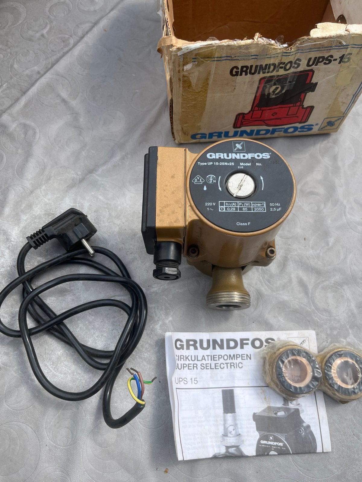 Grundfos UPS 15-25N-25 Circulatiepomp, Ophalen of Verzenden, Gebruikt, Elektrisch, Overige typen
