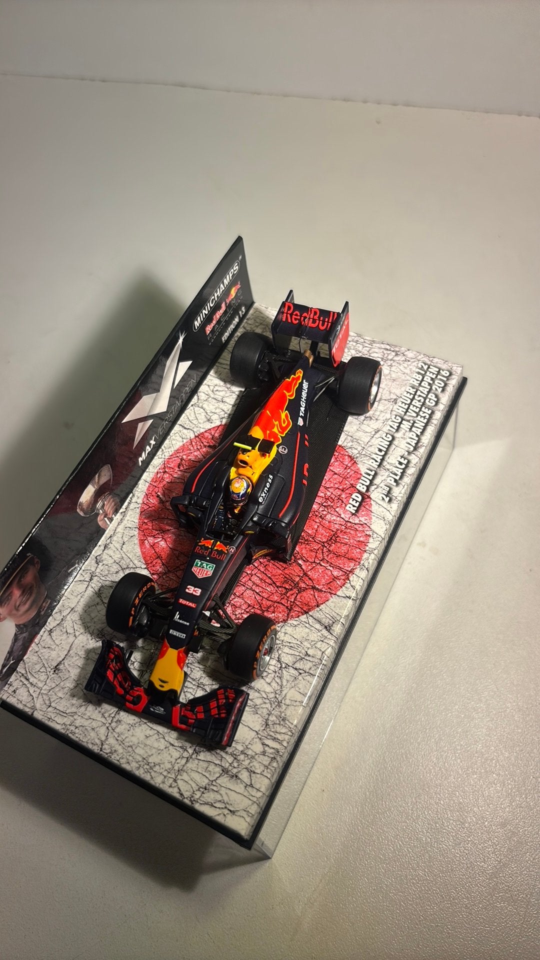 F1 red bull rb12 2e japan 2016 m.Verstappen minichamps 1.43, Auto, Ophalen of Verzenden, MiniChamps, A