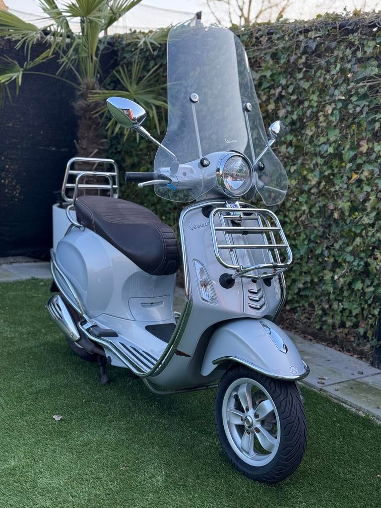 Vespa Primavera 2016, Ophalen, Overige modellen, Maximaal 45 km/u, Zo goed als nieuw