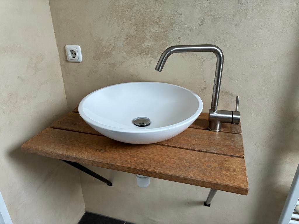 Eikenhouten wastafel met waskom en kraan, Zo goed als nieuw, Minder dan 100 cm, Wasbak of Wastafel, 25 tot 50 cm